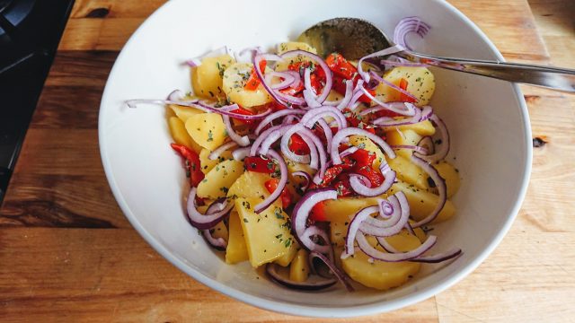 Aardappelsalade met spekjes